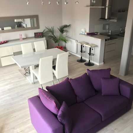 Appartement St Jean Centre Ville Wifi Balcon Parking 圣让-德蒙 外观 照片