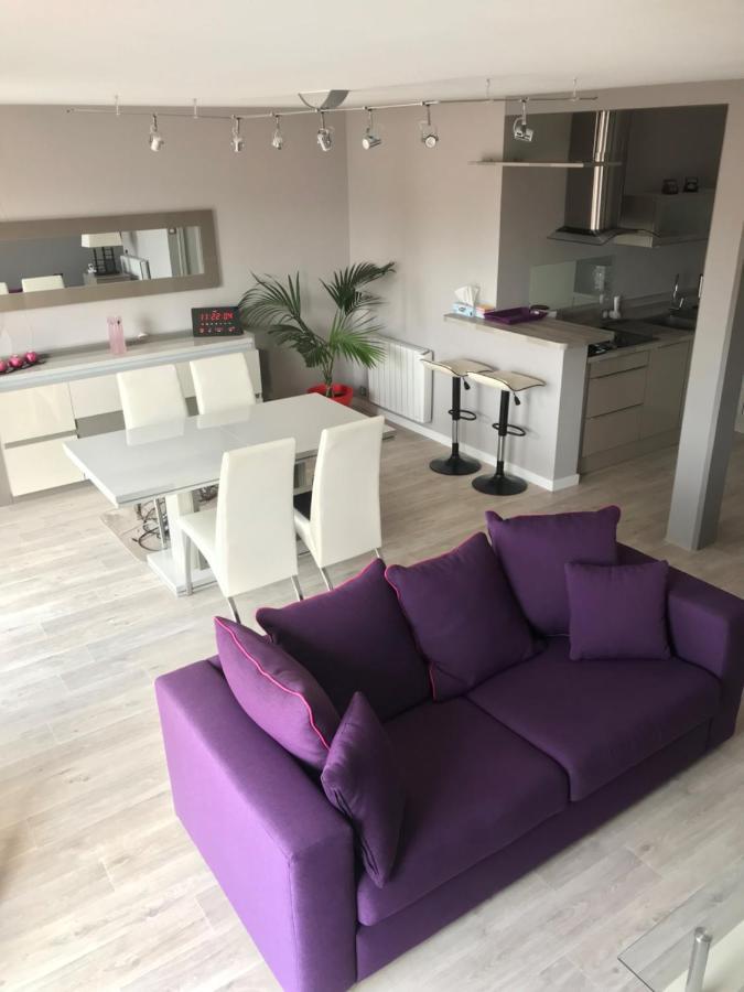 Appartement St Jean Centre Ville Wifi Balcon Parking 圣让-德蒙 外观 照片